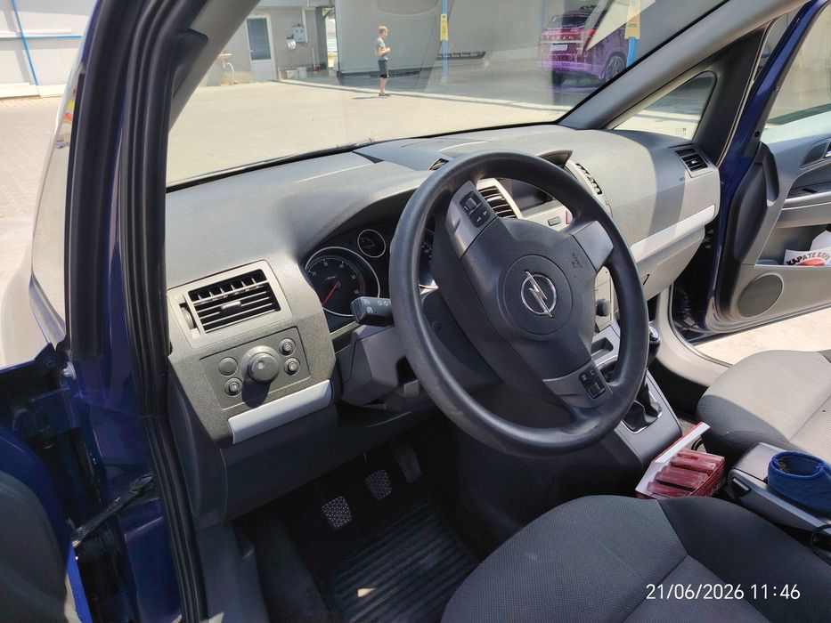 Opel Zafira B, 7 местна, 2007 година