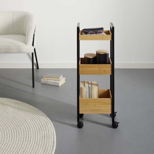 Бамбукова етажерка за баня на колелца