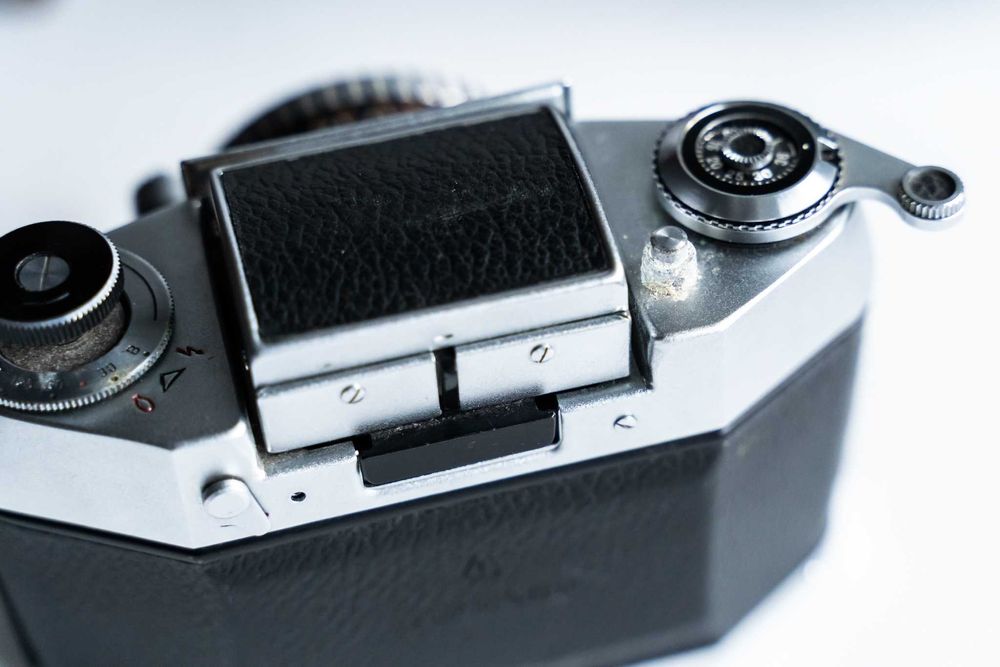 EXA 1B + Tessar 50mm f2.8