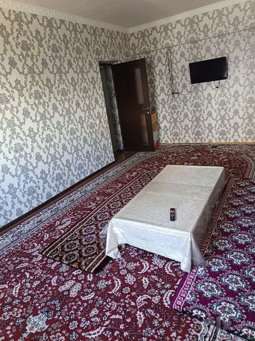 Qorasuvda 7 qavatli dom  2 xonali zudlik bilan Sotiladi