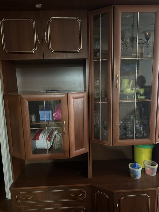 сервант для гостинной