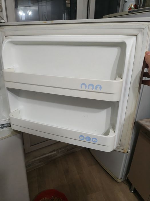 Продам холодильник