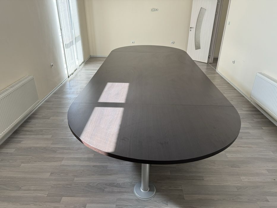 Уникат Голяма Конферентна Маса