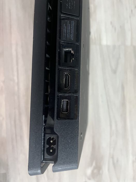 Playstation 4 + 6 игри