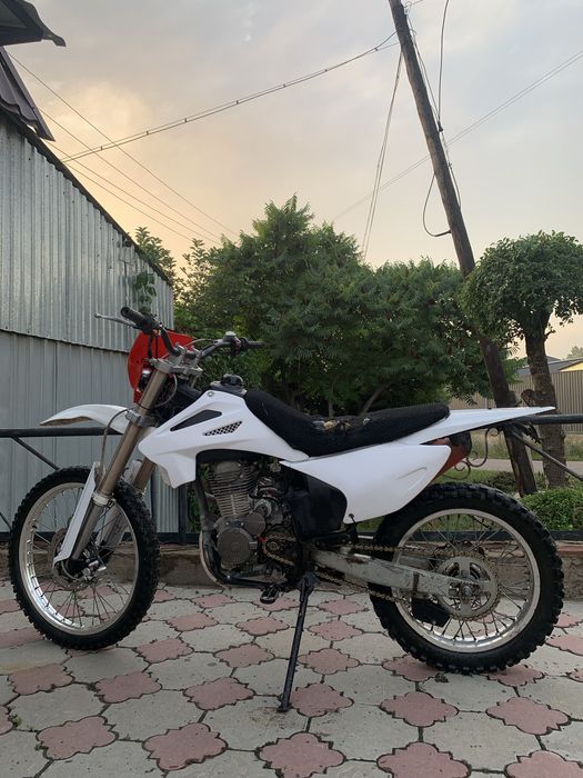 Продам эндуро мотоцикл 06