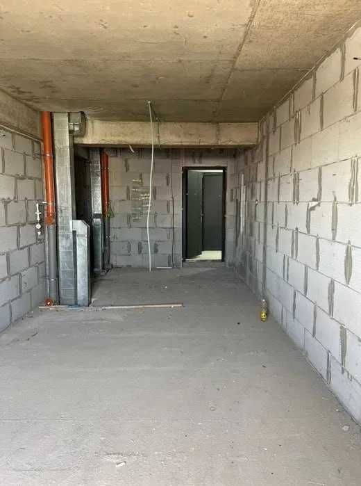 Срочно выкуп студия 30 м.кв. новом ЖК Яшнабад М. Олмас м. Рохат