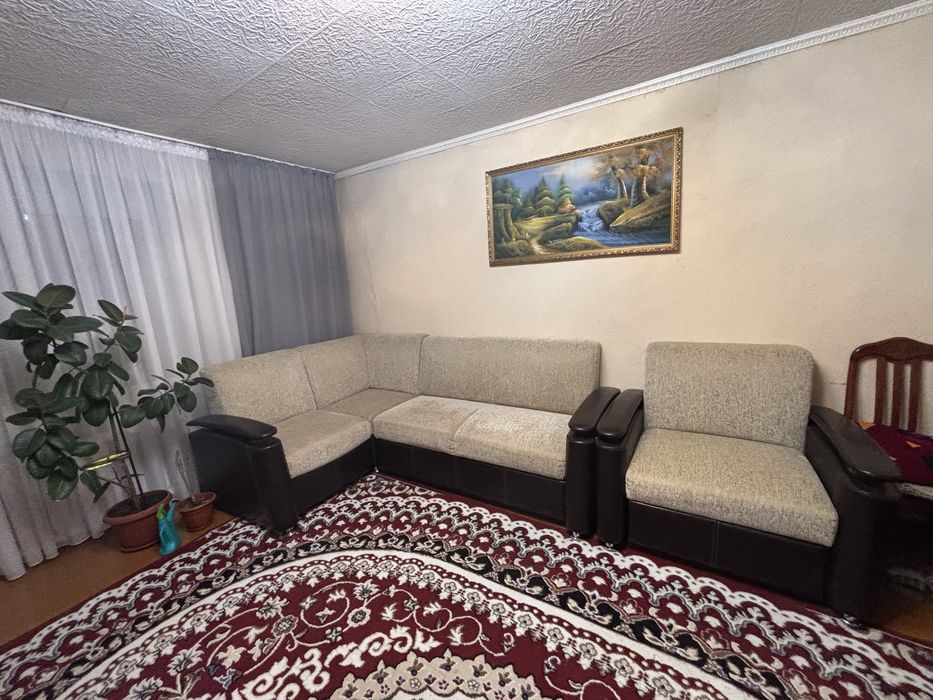 Продам диван в хорошем состоянии