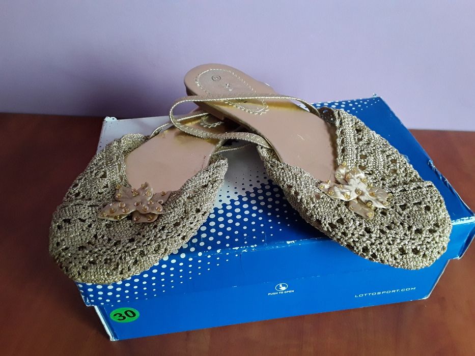 Vând Sandale Damă Mărimea 38