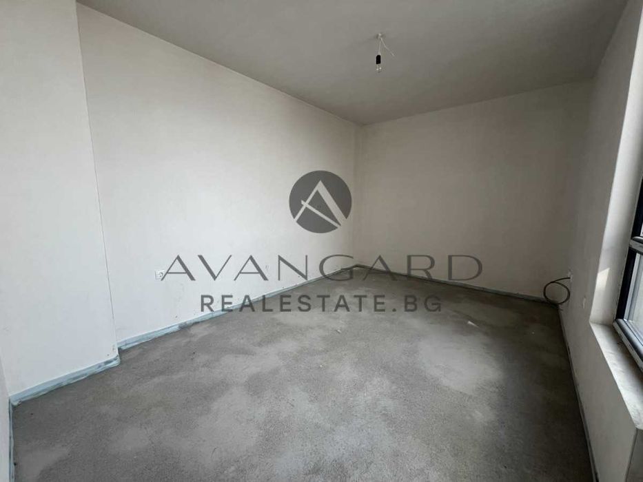 Продава се Тристаен апартамент в Пловдив, Христо Смирненски - 167 кв.м за 1006 €/кв.м - Снимка #1