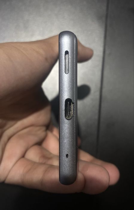 Sony Xperia L3 (Не рабочий)