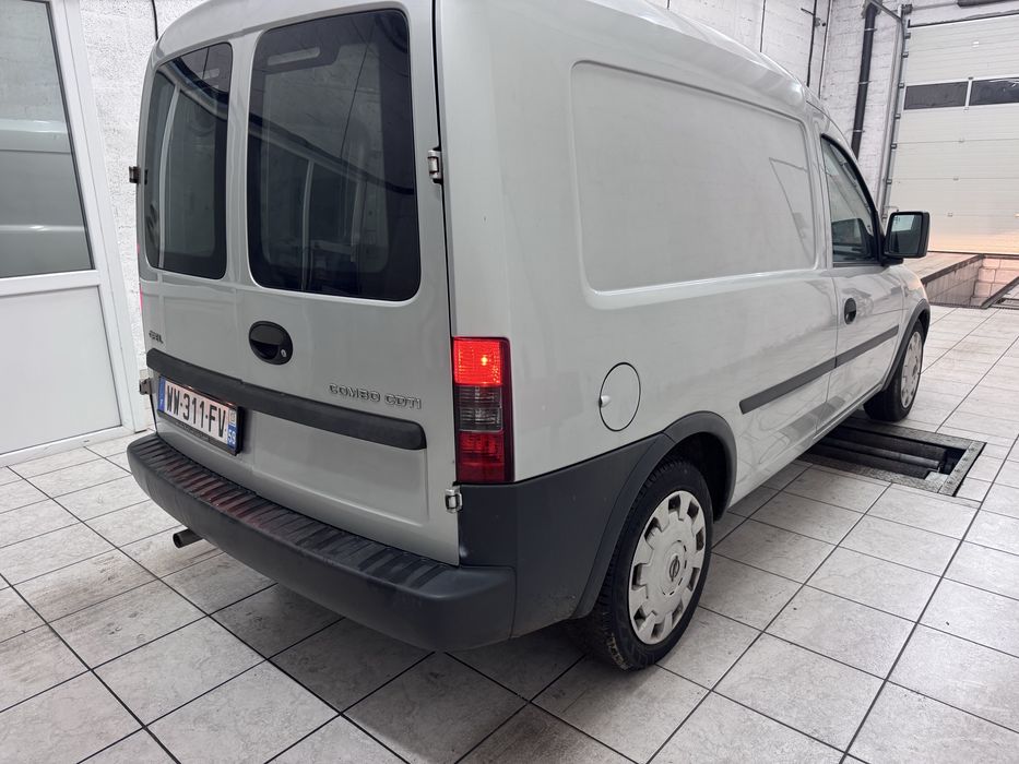 Opel combo 1.3 tdci