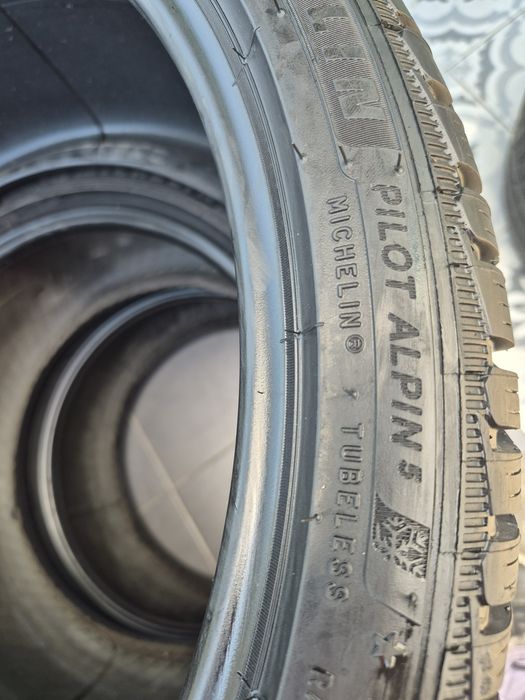 285 30 20  O BUCATA Anvelopa de iarnă Michelin Alpin 5 Dot 36.25