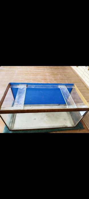 Akvarium sotiladi 400 litr