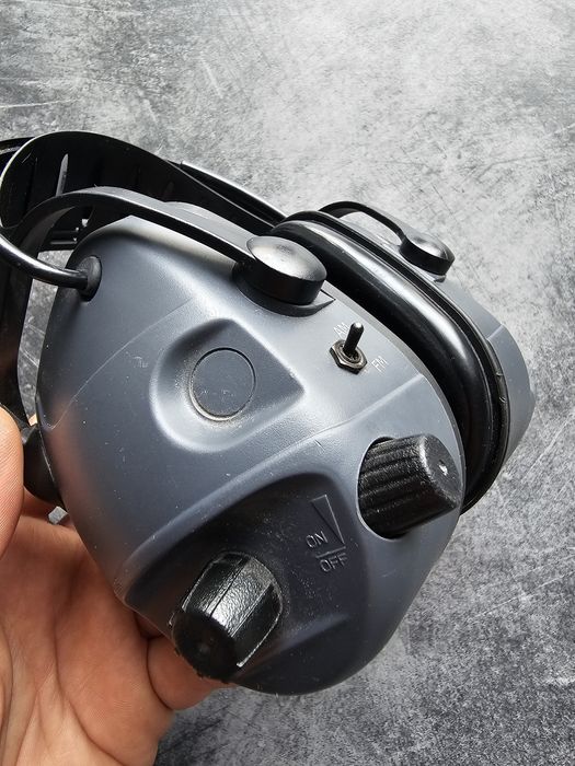 Casti protectie cu radio
