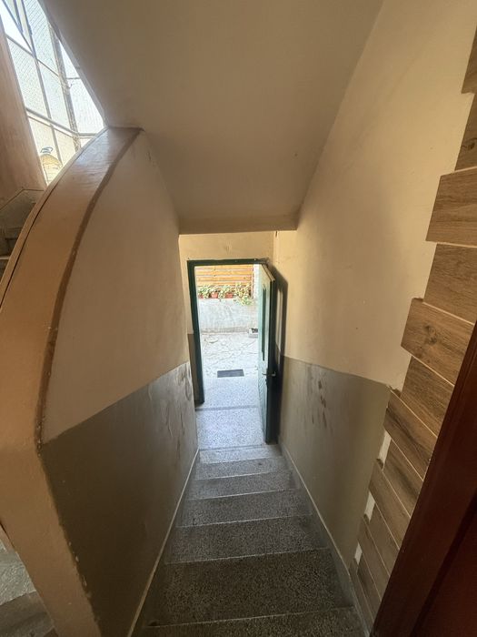 Топ цена-Етаж от къща, гр. Ямбол Център