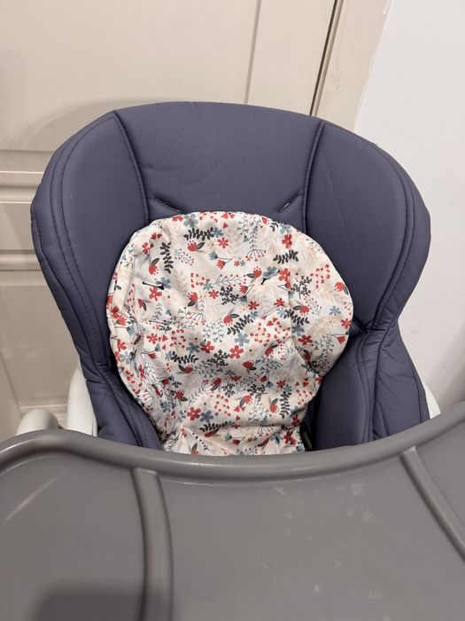 Детский стульчик для кормления