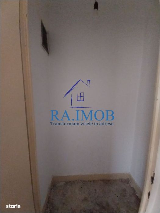 Apartament 2 camere, et1/4, Ultracentral-Hale - 69800 euro negociabil