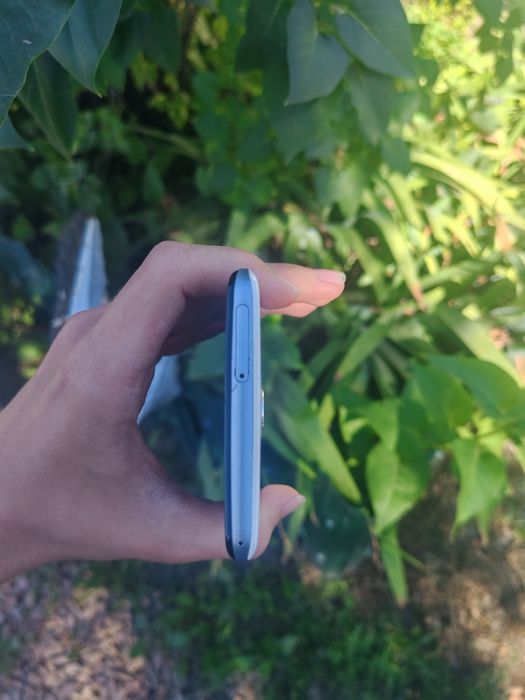 Sharp aquos zero 2 8/256