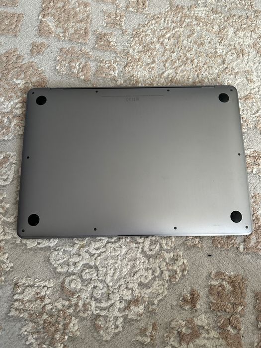Продам Apple MacBook Air M1 2020
