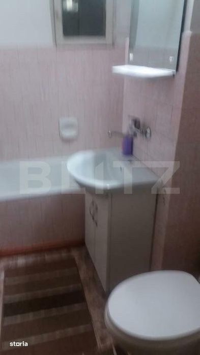 Apartament cu 3 camere, 67 mp, zona Stefan cel Mare