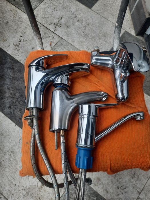 Счётчик для воды. 60 000т.с. Смесители для кухни ,раковины и ванны