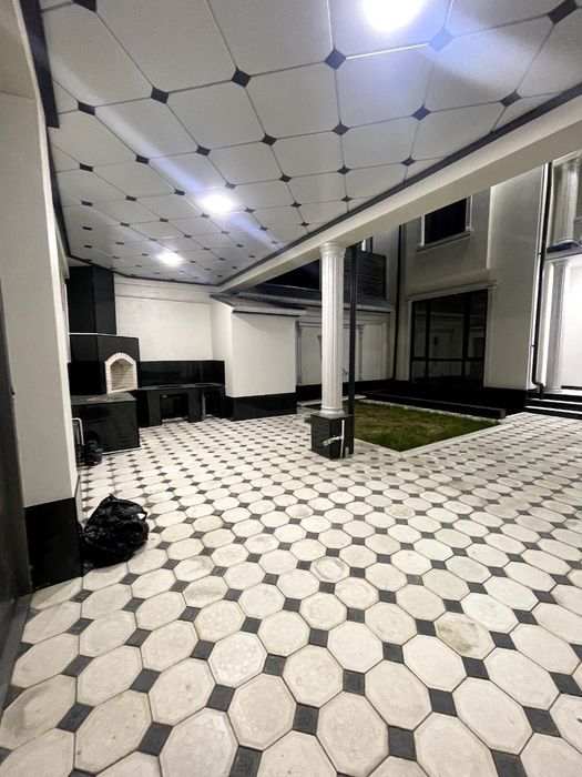 Хонабодда уй сотилади.