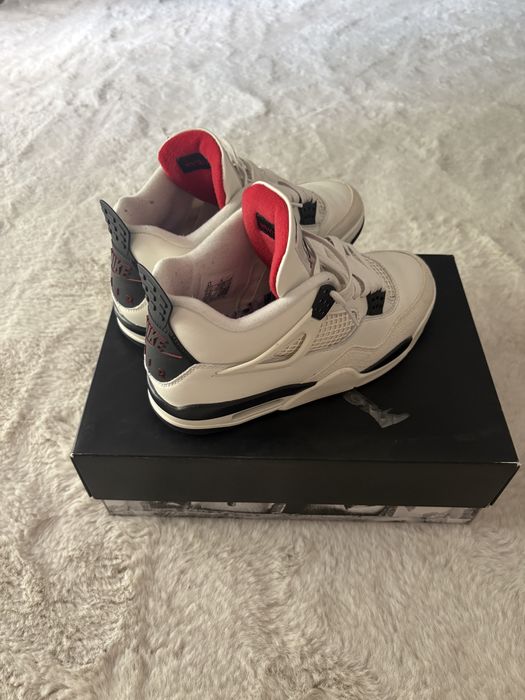 Jordan 4 fight club
