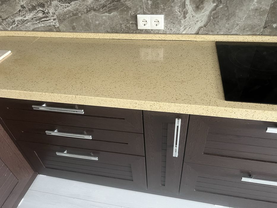 Кухонный гарнитур с техникой