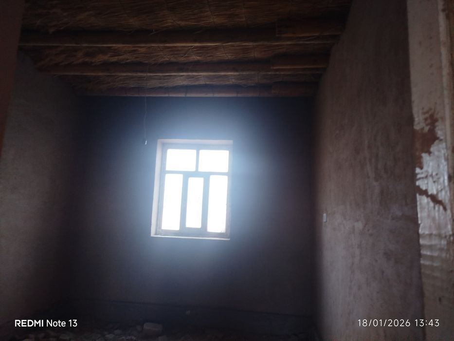 Жой сотилади қурулиши тугалланмаган