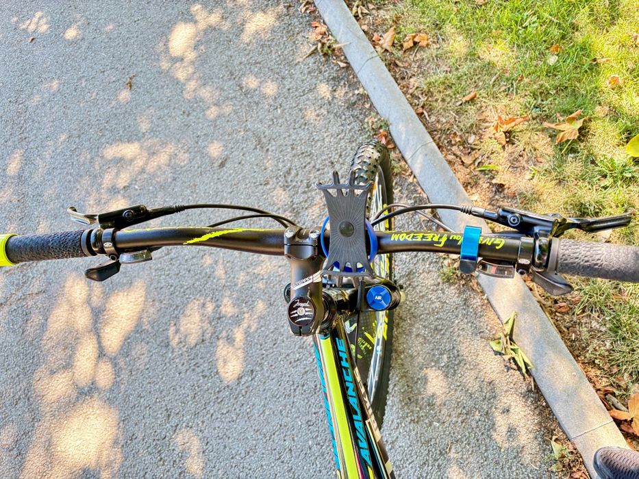 Vând bicicletă GT Avalanche 27.5