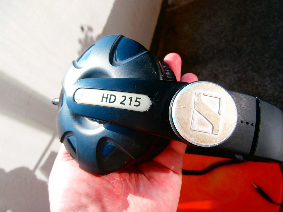 Стари DJ-слушалки Sennheiser HD215