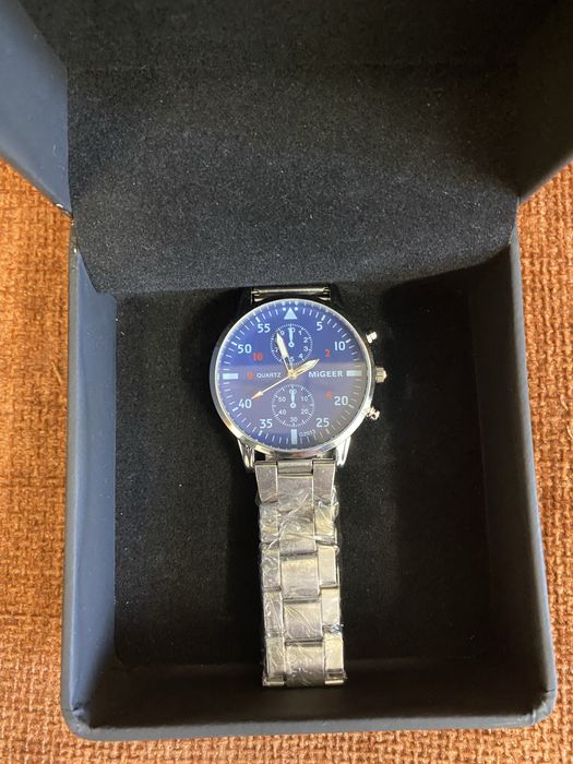 Чисто нов часовник MIGEER