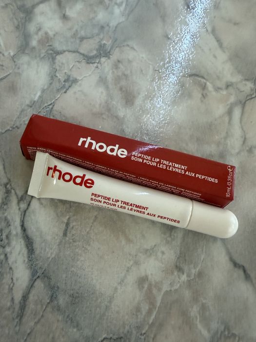diverse modele de lipgloss rhode
