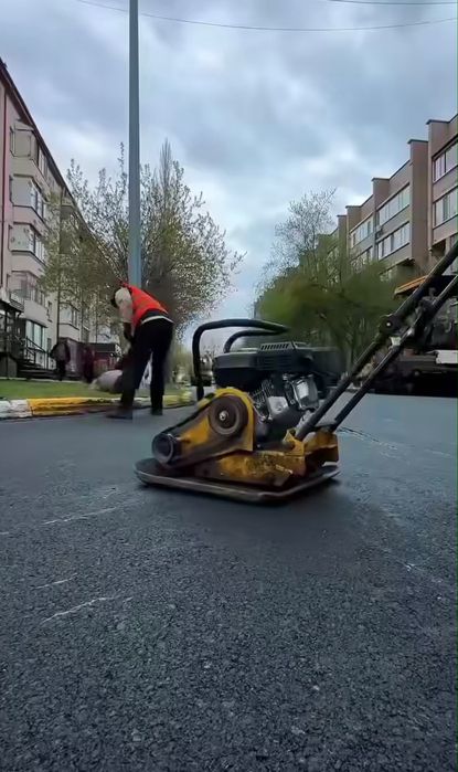 профессиональная укладка и ремонт асфальта