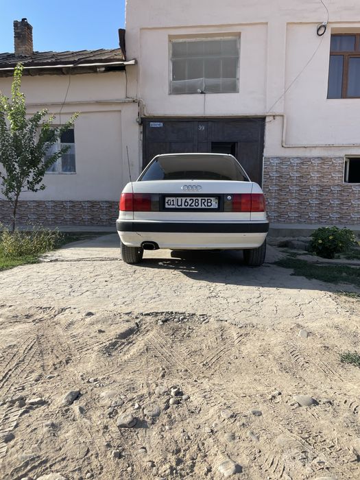 Audi 80 B4 sotiladi 2.4 mator