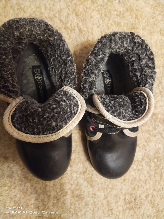 Ботинки 27 размер на девочку