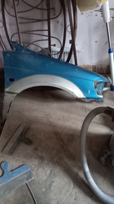 Правое крыло, рейлинги продольные, руль