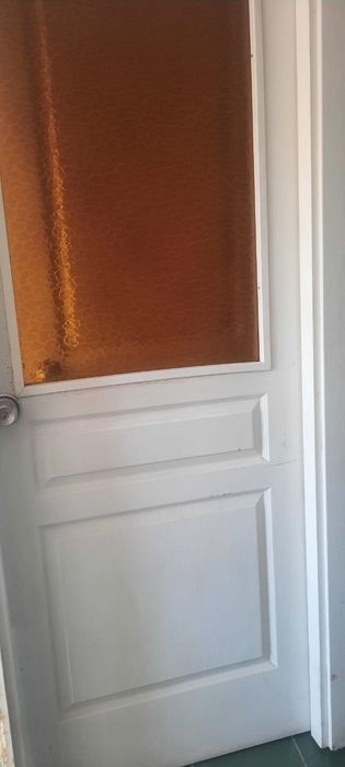 Двери межкомнатные хорошем состоянии