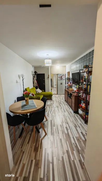 Apartament cu 3 camere, 60 mp, balcon, zona Parcului Poligon