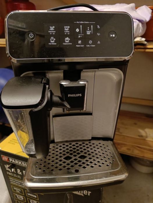 Espressor automat Philips seria 2200 latte go EP 2236/40