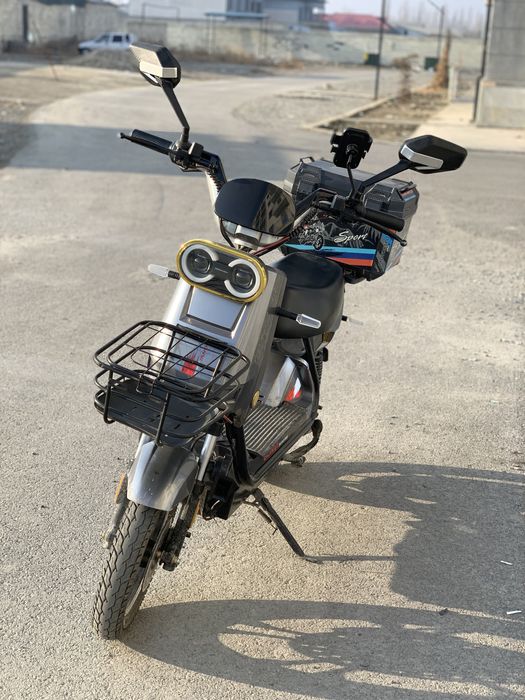 Bonvi електроскутер сотилади