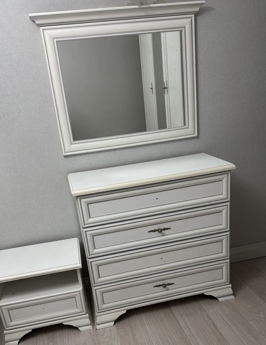 Срочно продам спальный гарнитур