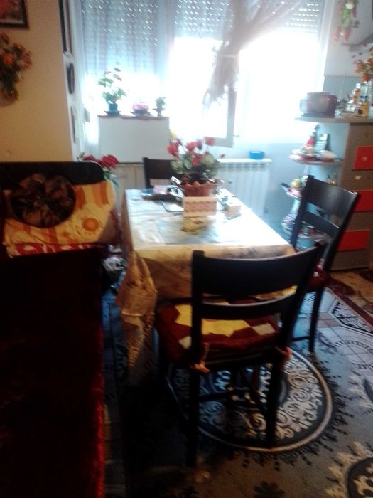 Дава стая от апартамент под наем на бул Христо Ботев