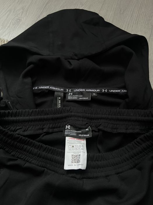 Продам спортивку Under Armour