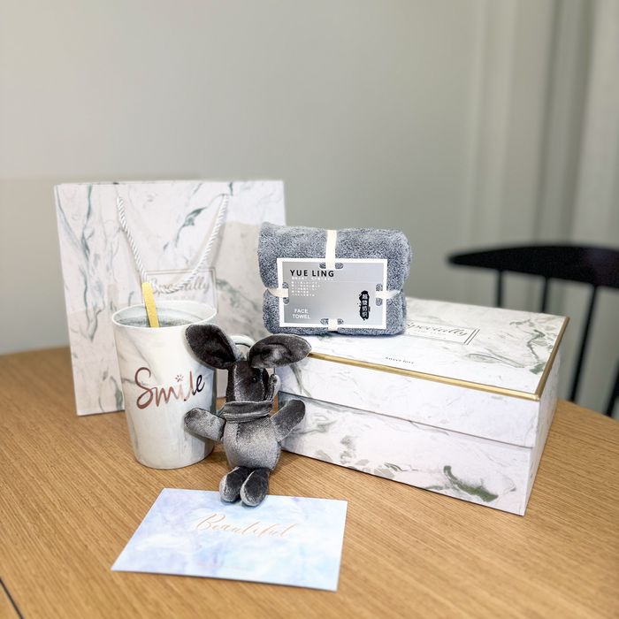 Подарочный бокс