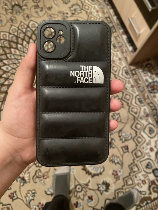 Чехлы на айфон 11