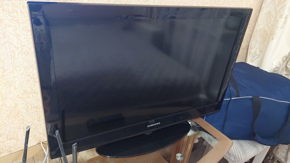 Продам телевизор в хорошем состояние