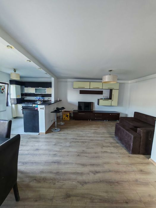 Imobiliare apartament spre închiriere