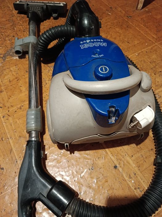 Продам пылесос Самсунг 1300ват