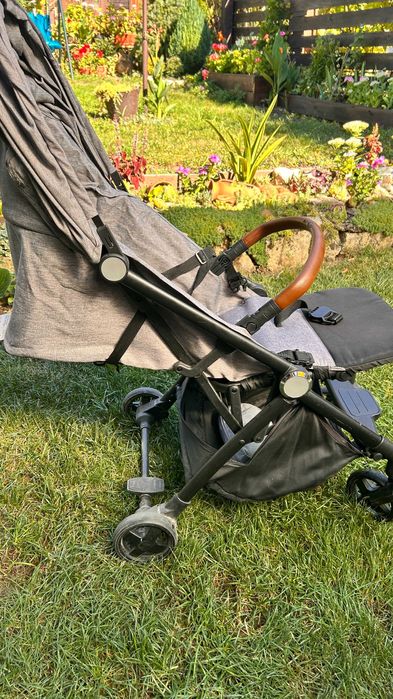 Renolux Компактна лятна количка